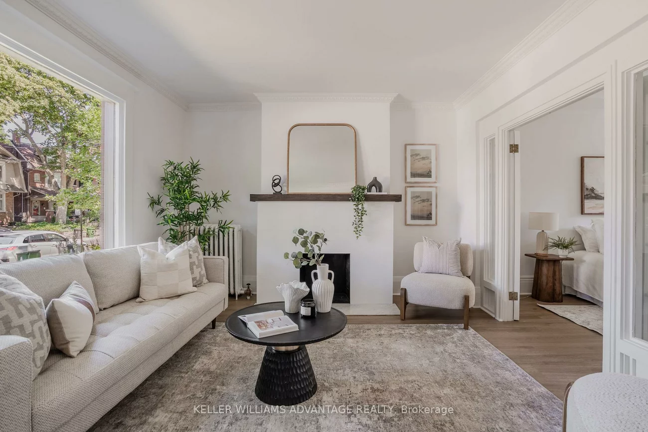 3, Columbine, The Beaches, Toronto