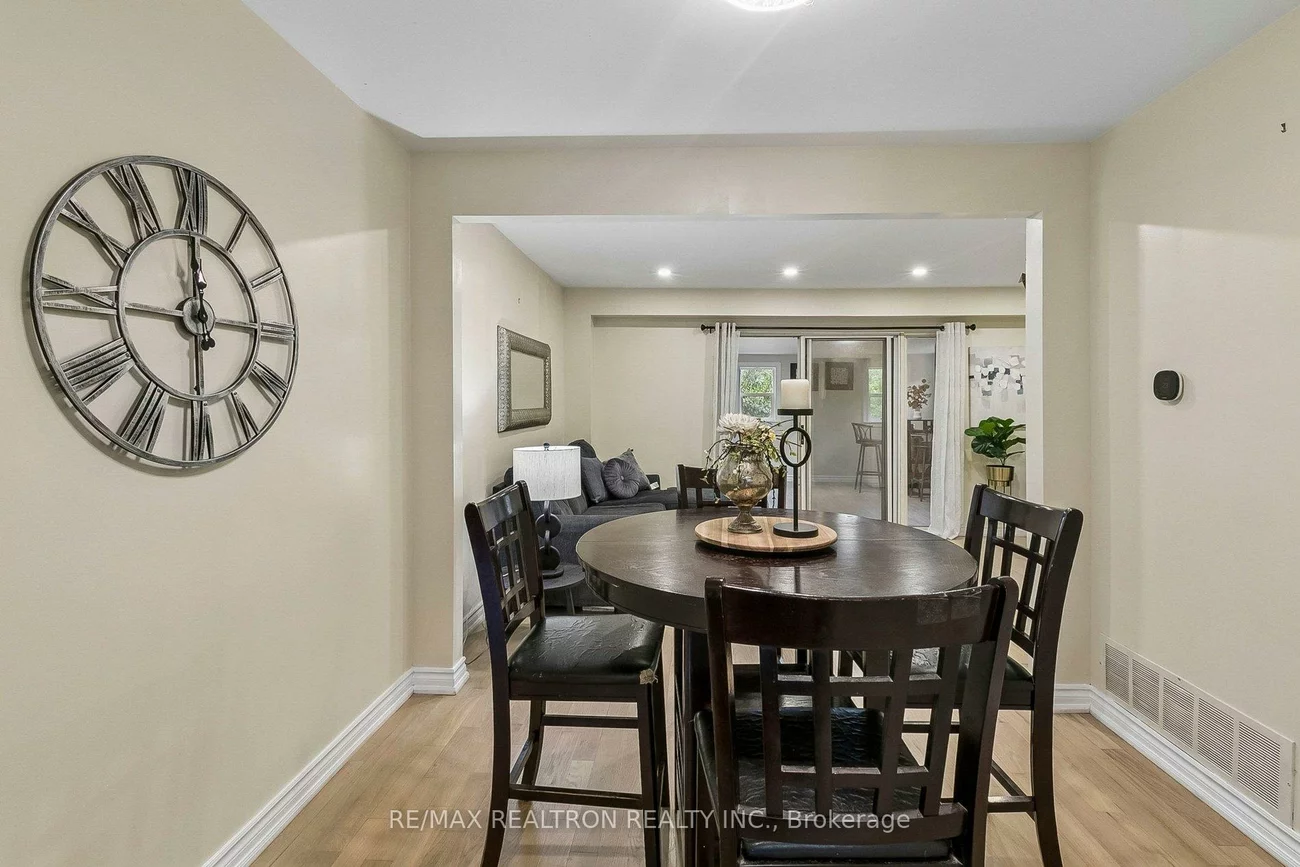 25, Whiteleas, Malvern, Toronto