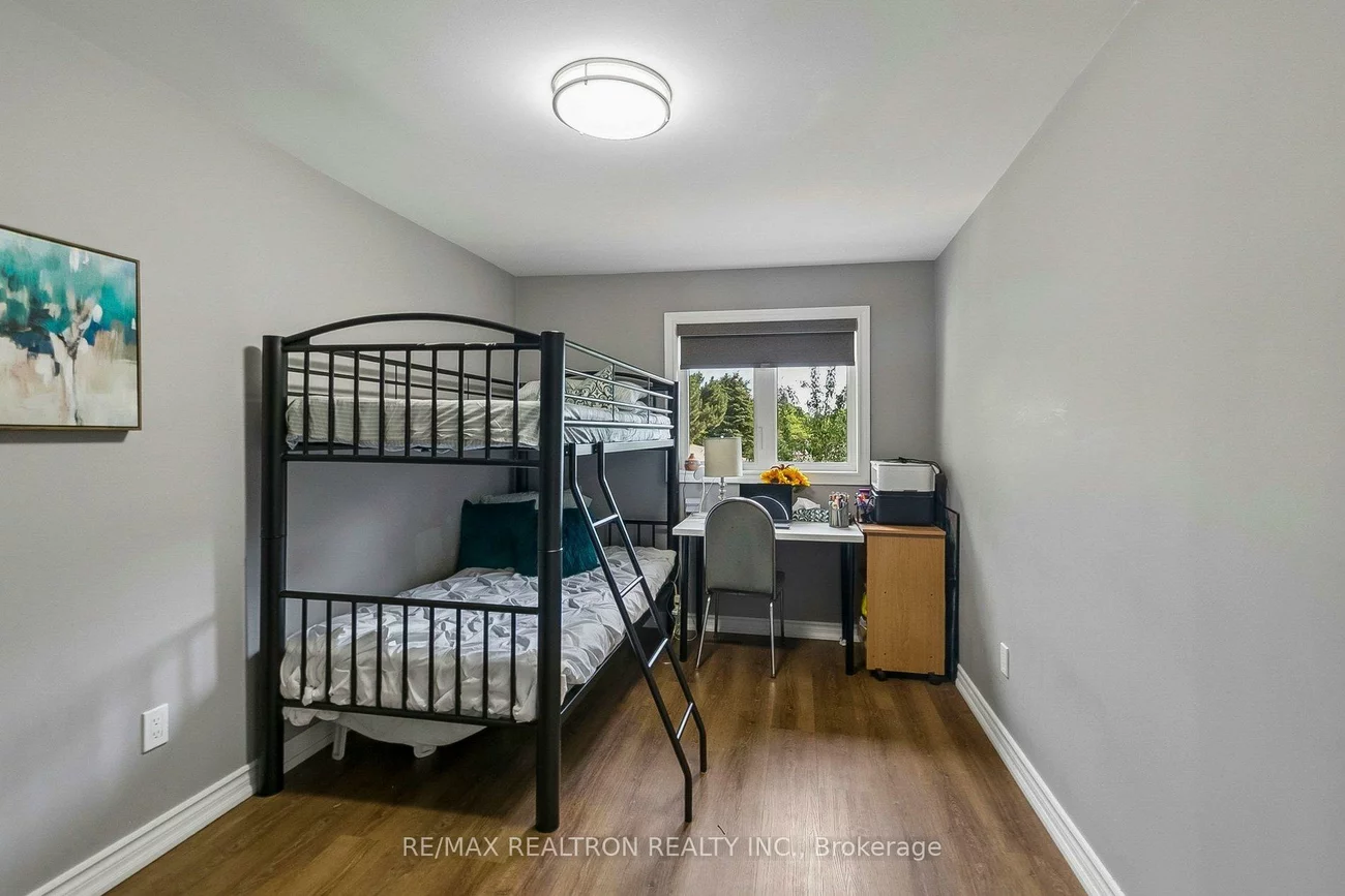 25, Whiteleas, Malvern, Toronto