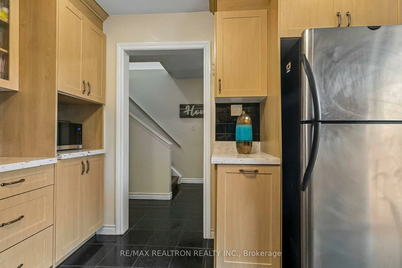 25, Whiteleas, Malvern, Toronto