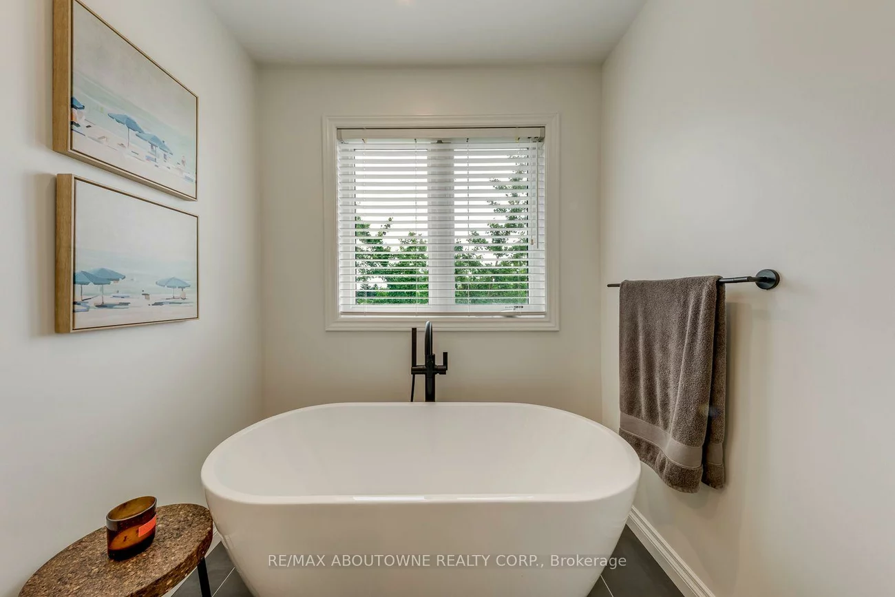 54, Dairy, Clairlea-Birchmount, Toronto