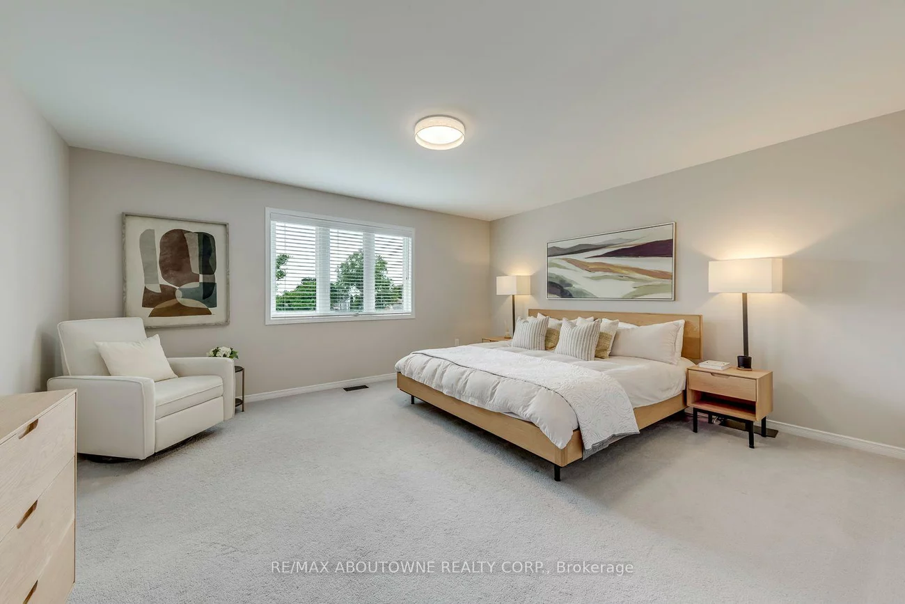 54, Dairy, Clairlea-Birchmount, Toronto