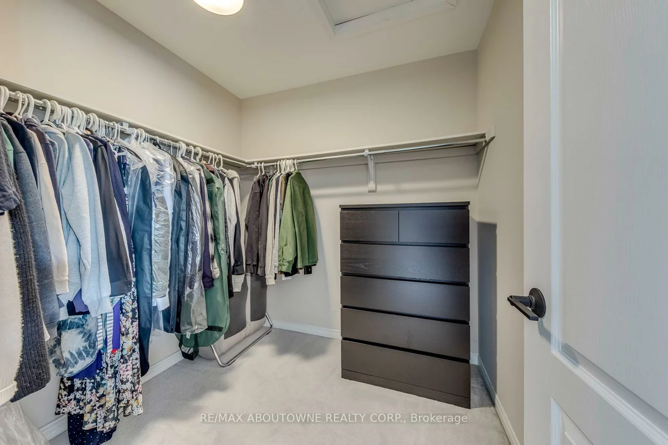 54, Dairy, Clairlea-Birchmount, Toronto