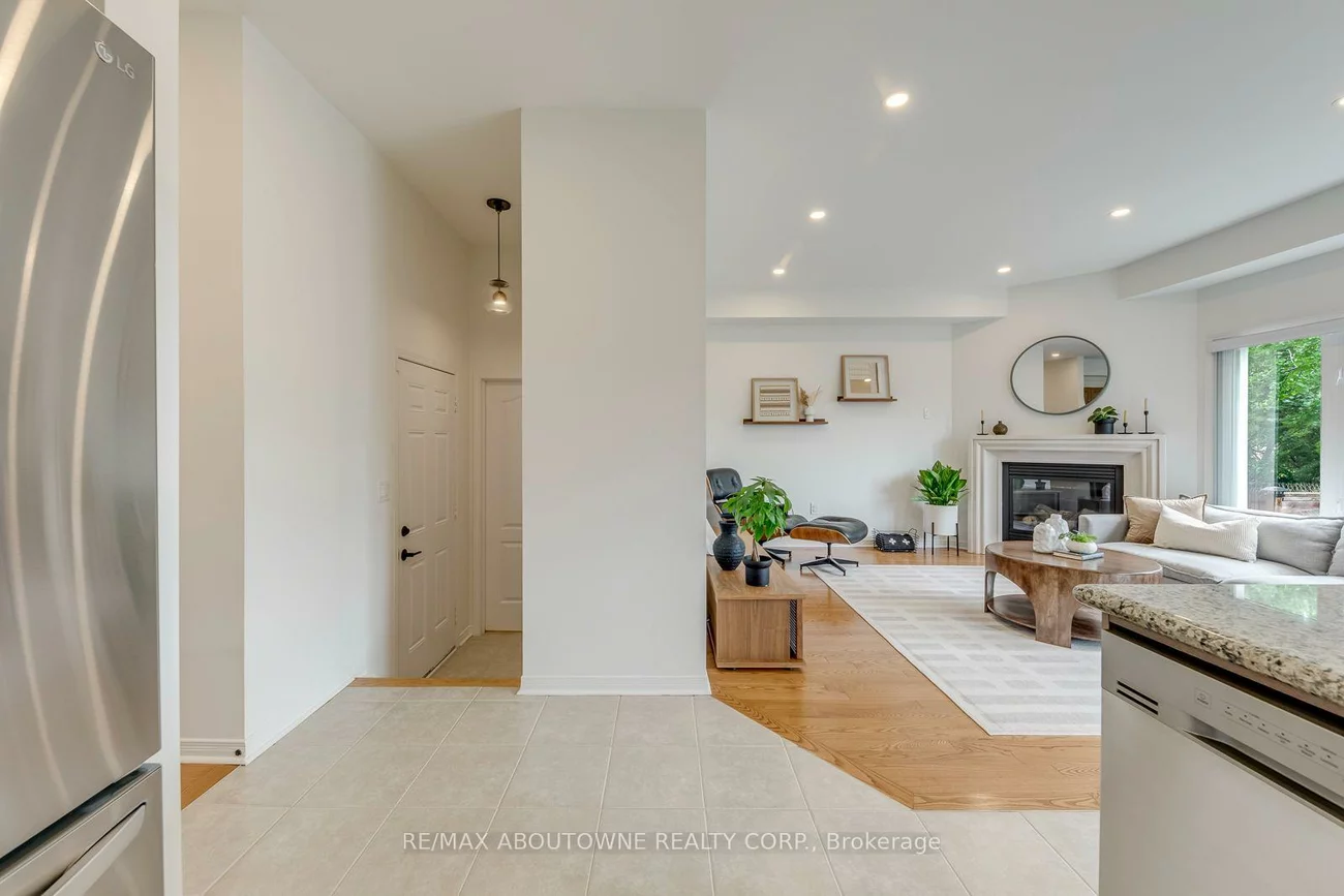 54, Dairy, Clairlea-Birchmount, Toronto