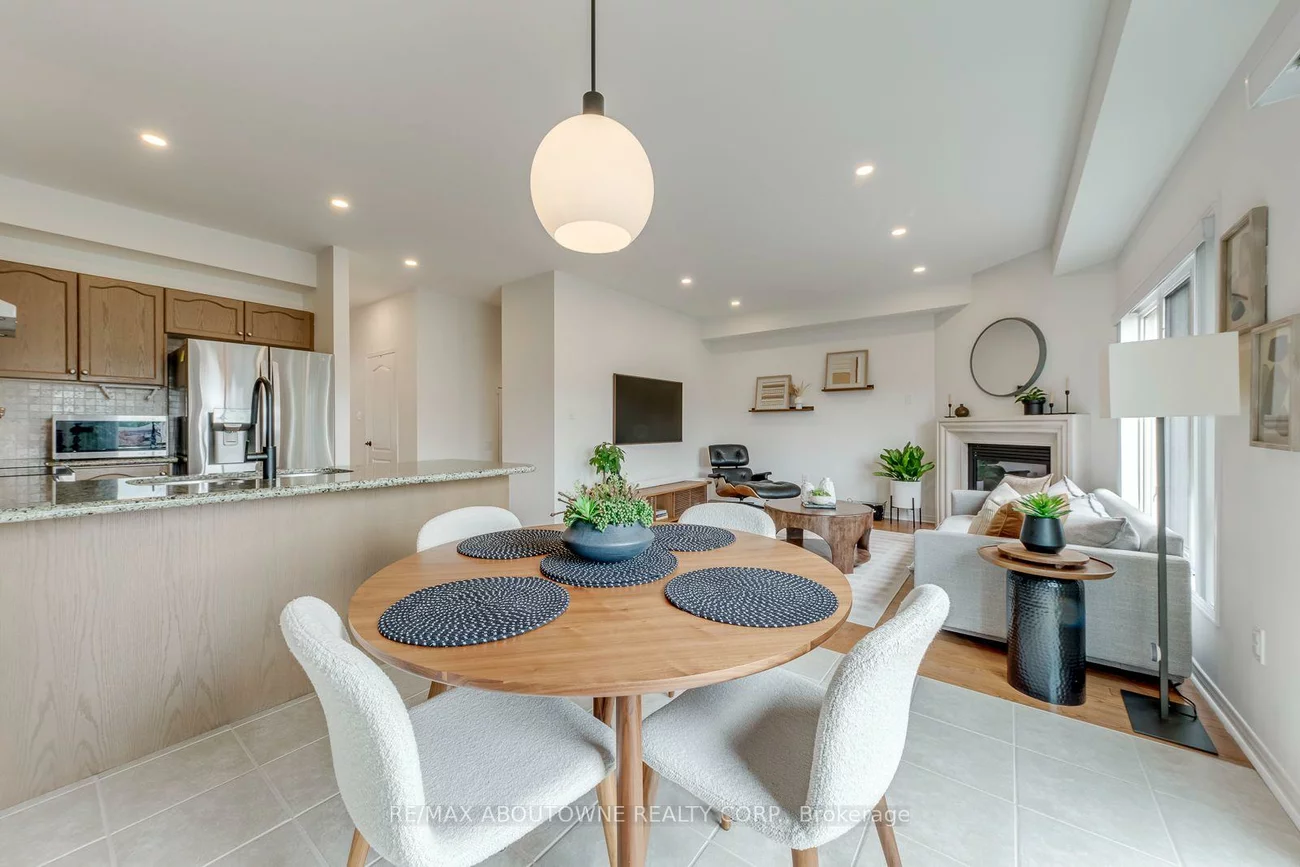 54, Dairy, Clairlea-Birchmount, Toronto