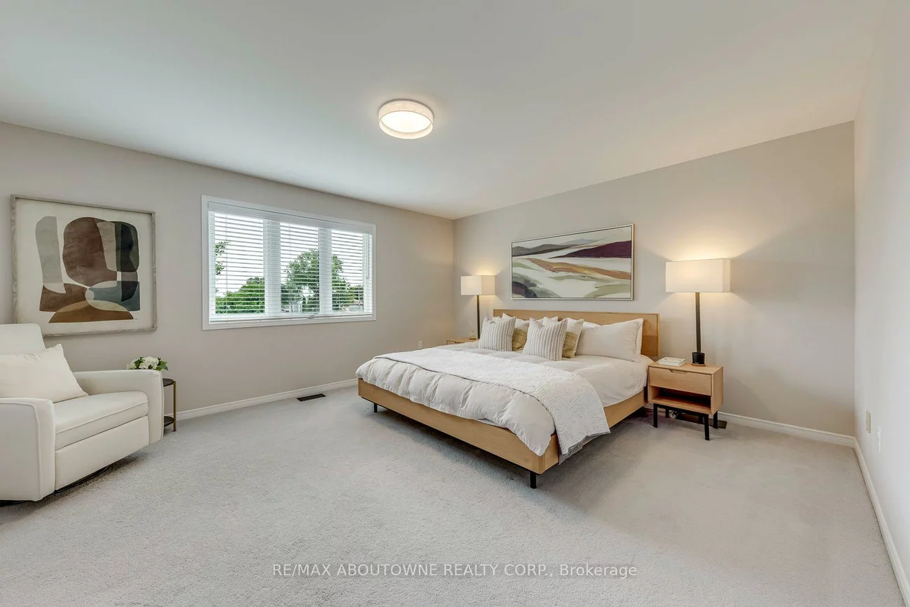 54, Dairy, Clairlea-Birchmount, Toronto