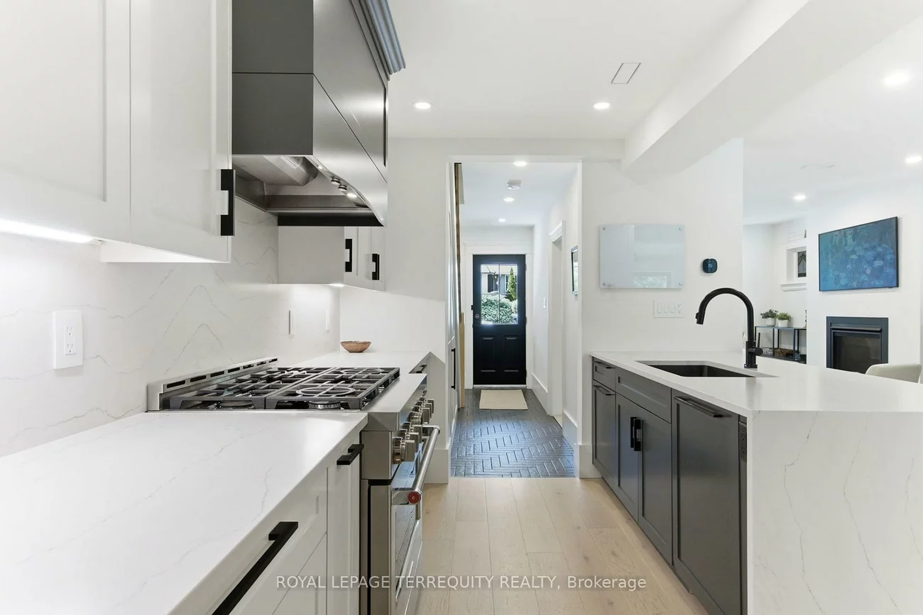 1775, Gerrard, Woodbine Corridor, Toronto