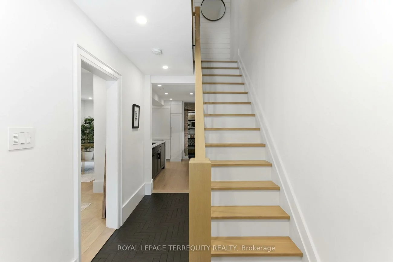 1775, Gerrard, Woodbine Corridor, Toronto