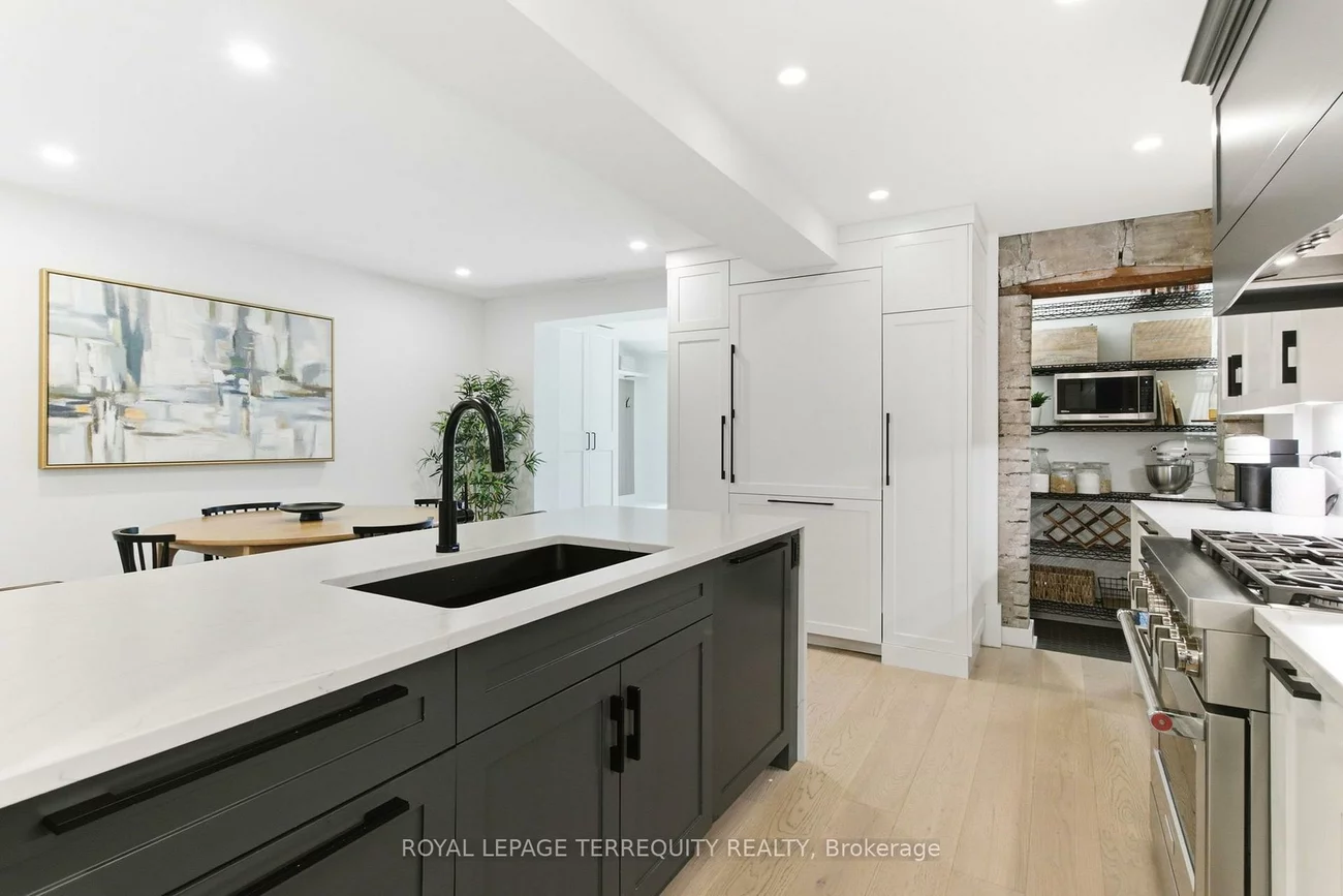 1775, Gerrard, Woodbine Corridor, Toronto