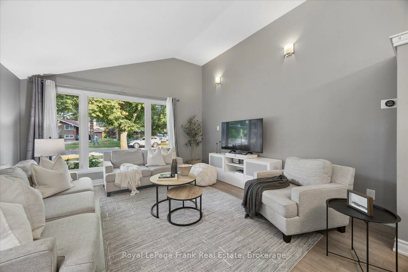 2, Rosswood, Bendale, Toronto