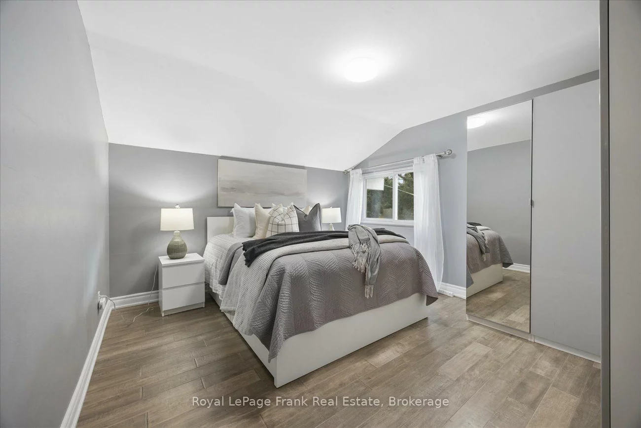 2, Rosswood, Bendale, Toronto