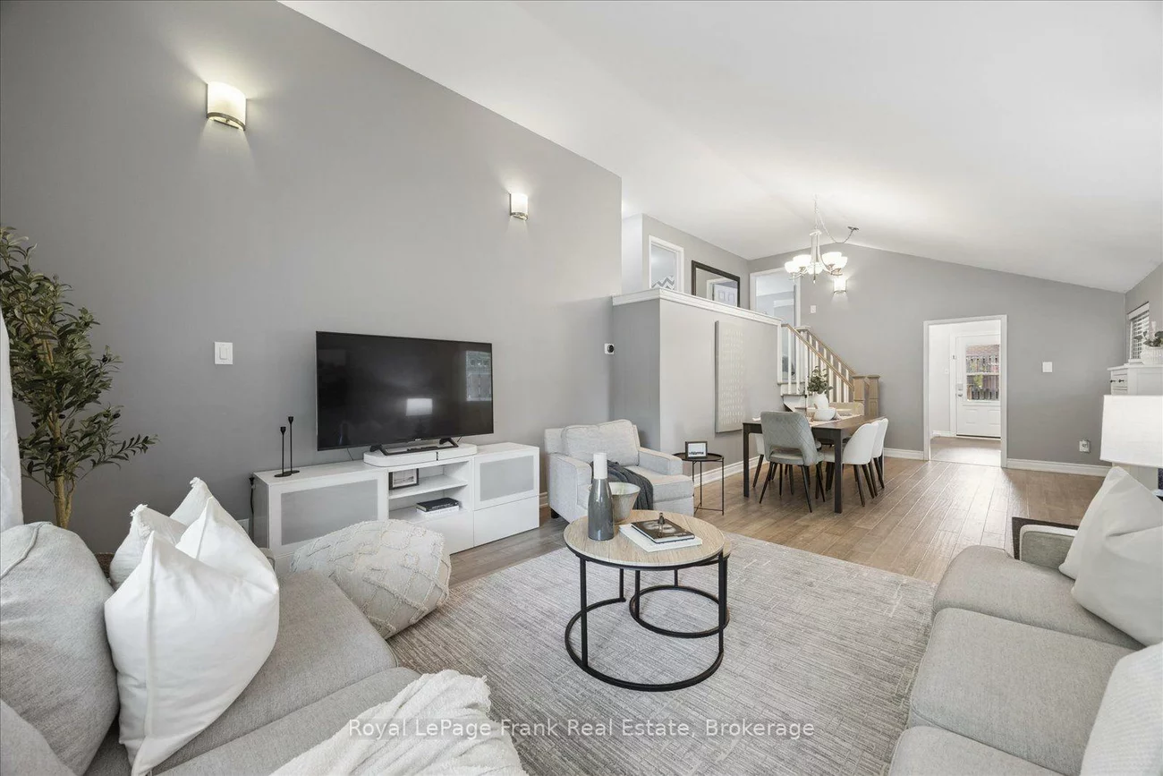 2, Rosswood, Bendale, Toronto