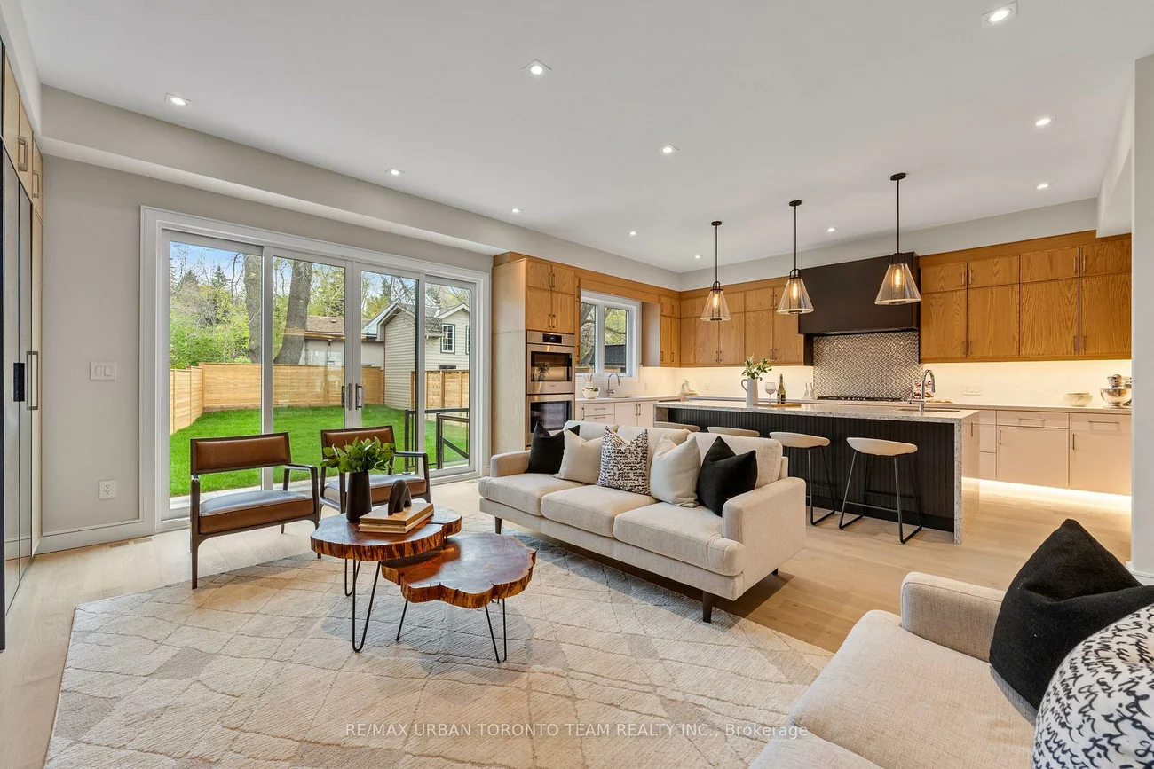 4, Drake, Cliffcrest, Toronto
