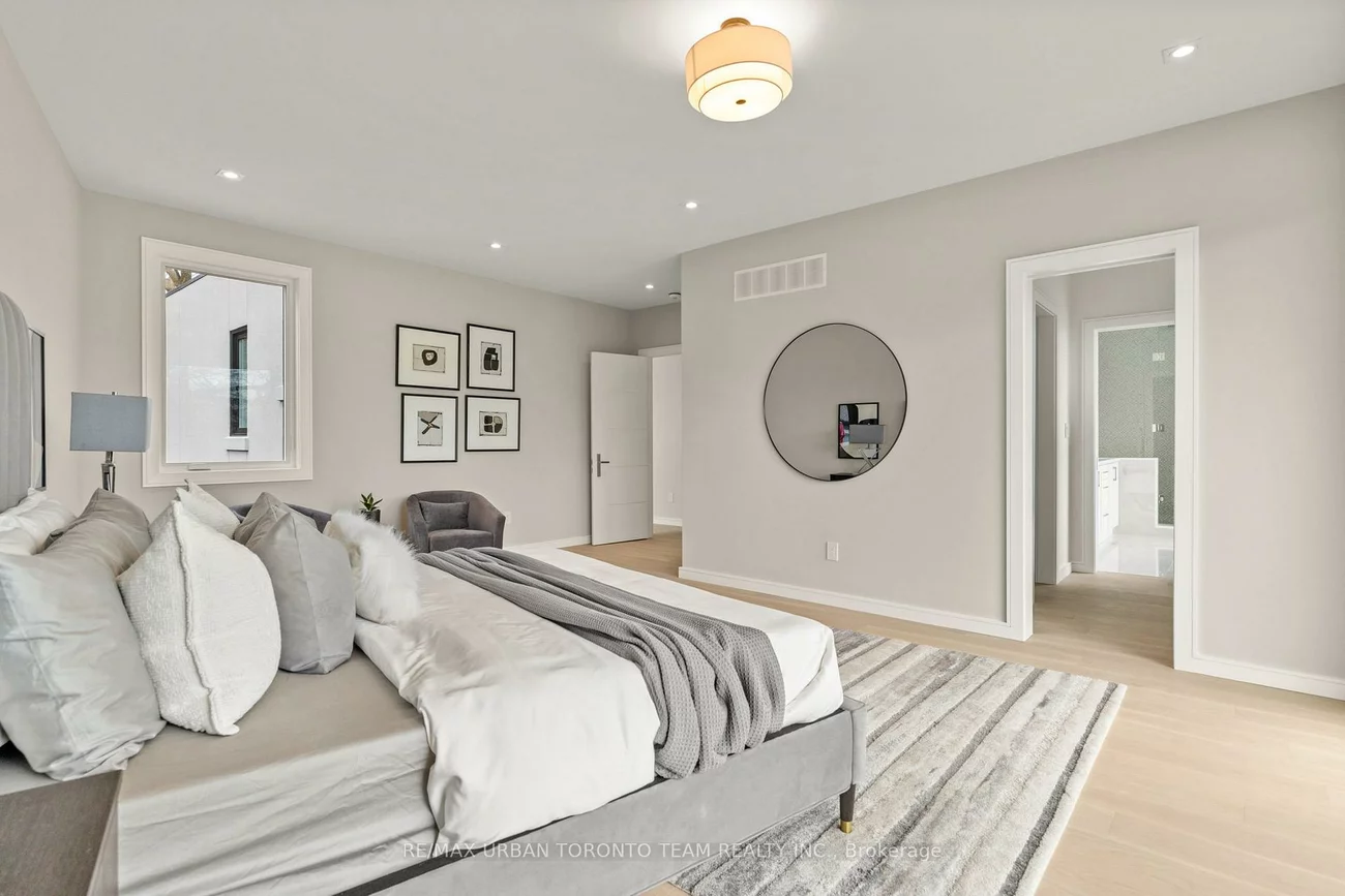 4, Drake, Cliffcrest, Toronto