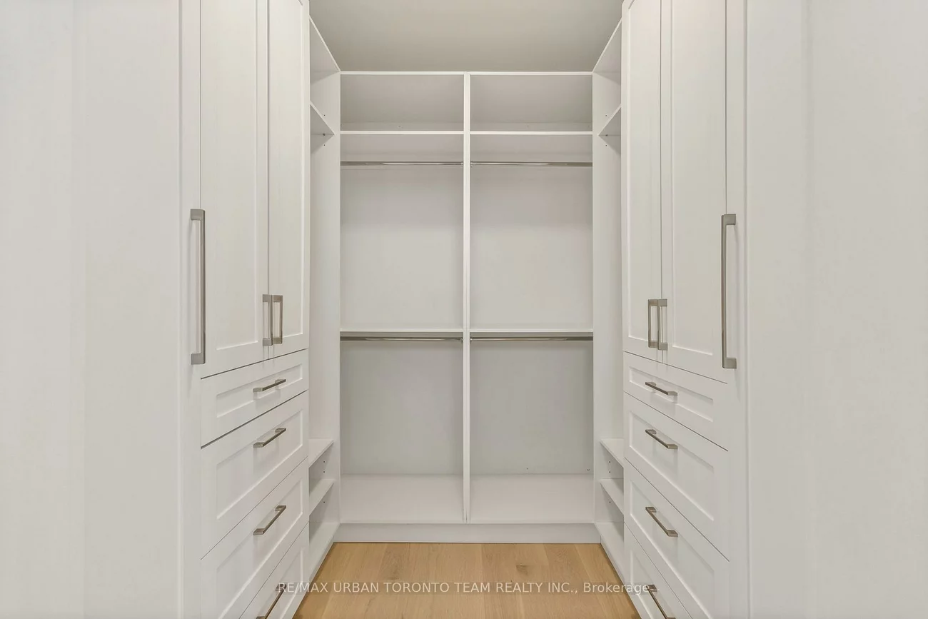 4, Drake, Cliffcrest, Toronto