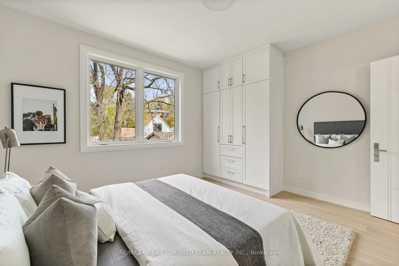 4, Drake, Cliffcrest, Toronto