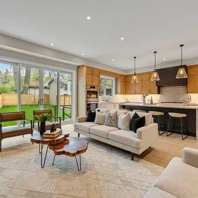 4, Drake, Cliffcrest, Toronto