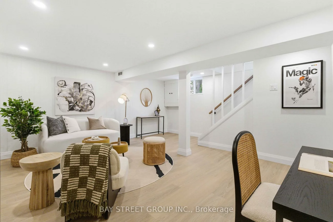 115, Bergen, Dorset Park, Toronto