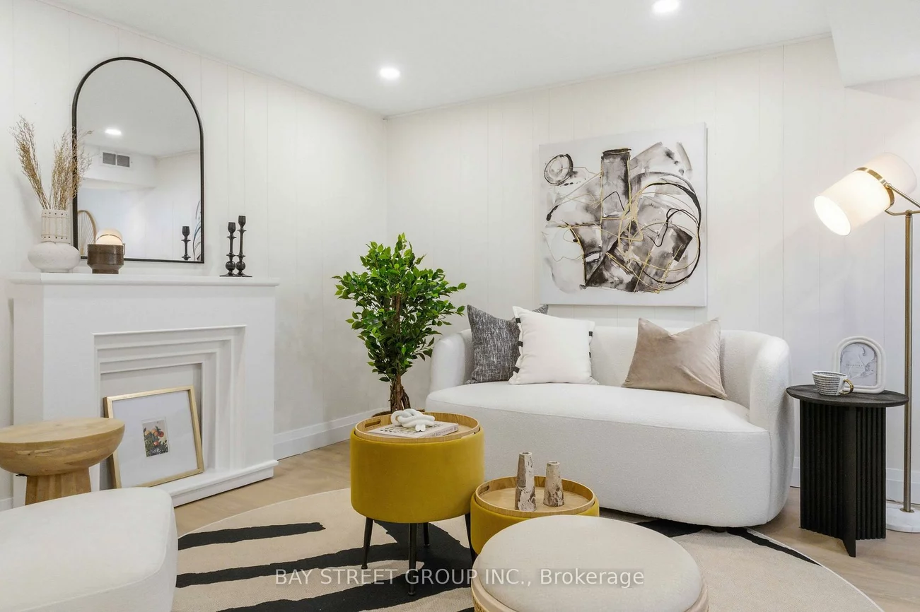 115, Bergen, Dorset Park, Toronto