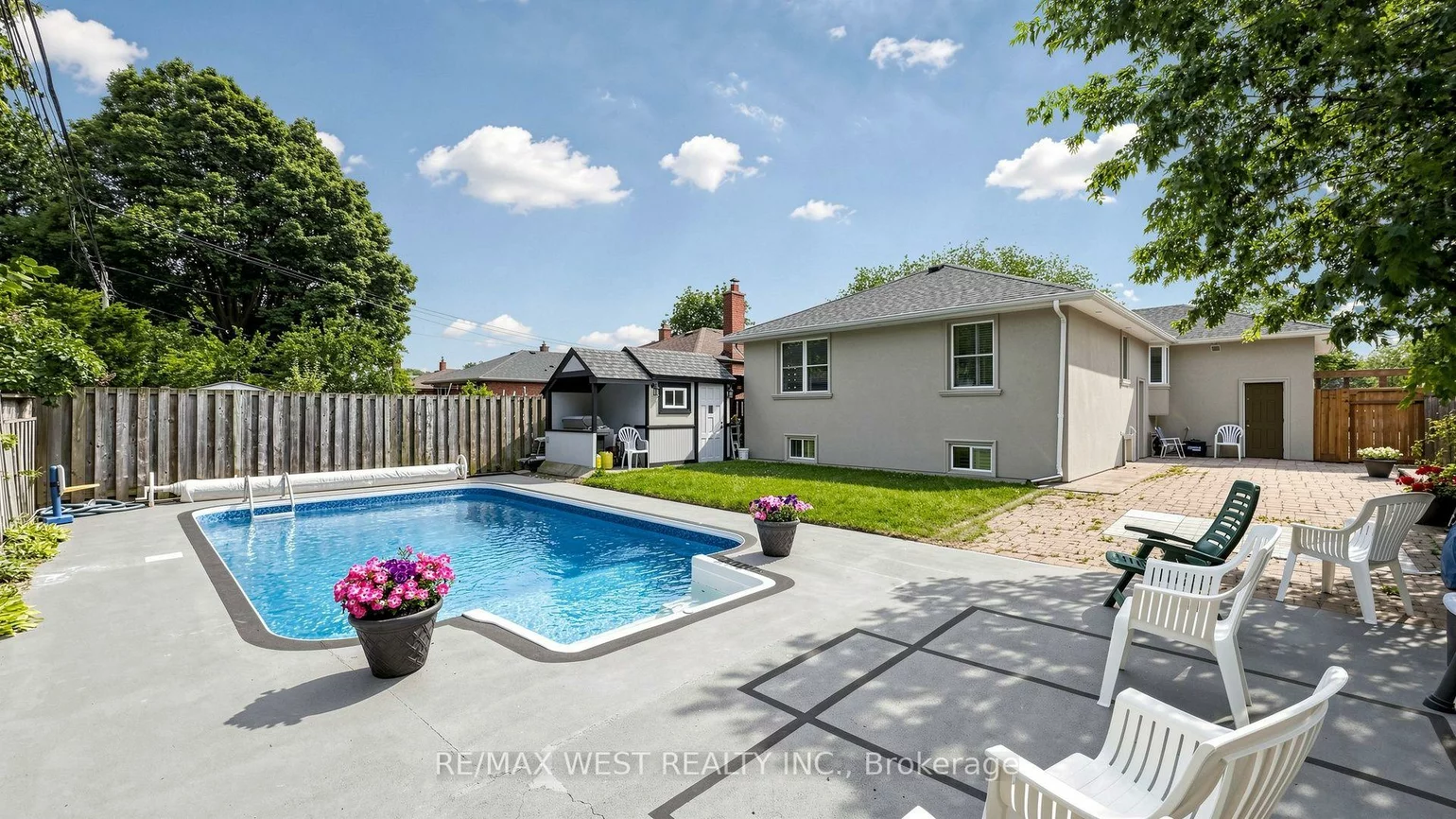 555, McCowan, Bendale, Toronto
