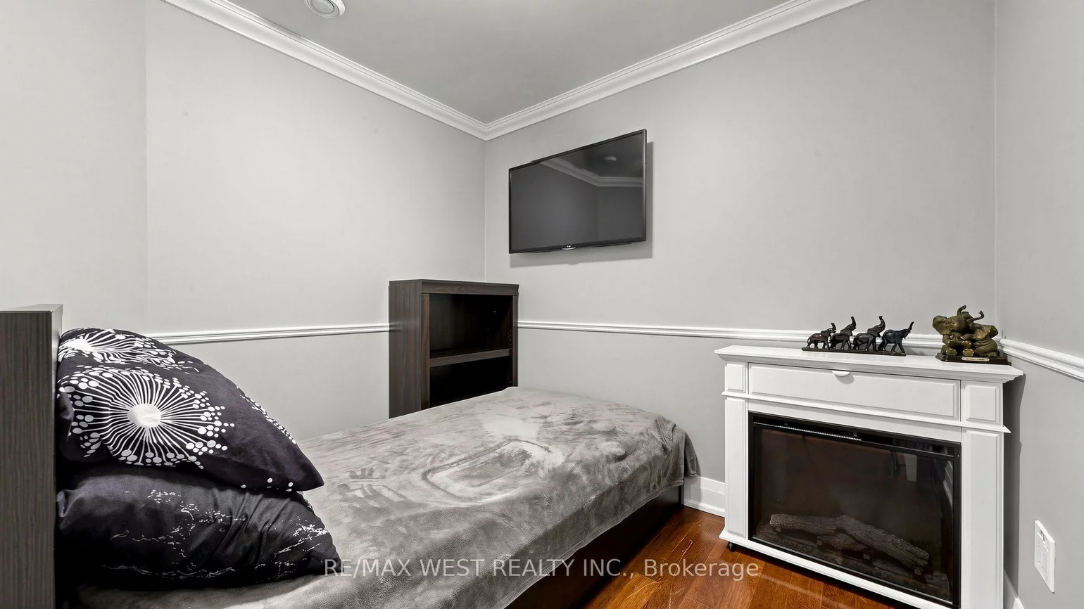 555, McCowan, Bendale, Toronto