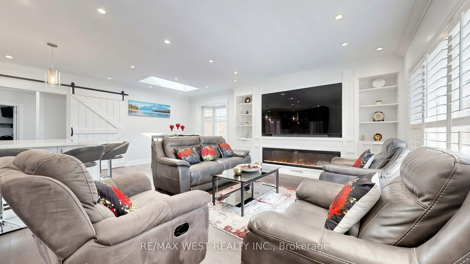 555, McCowan, Bendale, Toronto