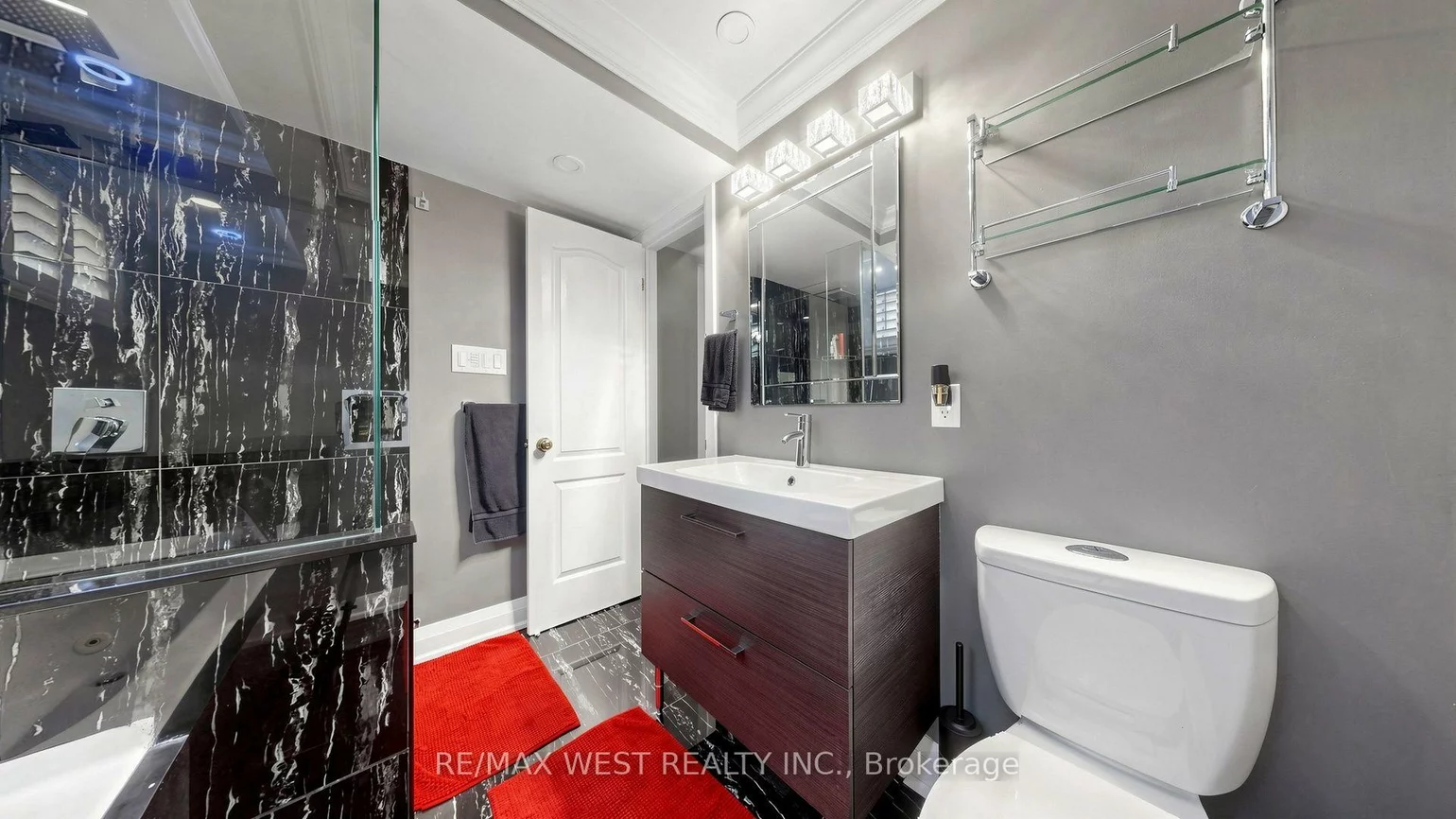 555, McCowan, Bendale, Toronto