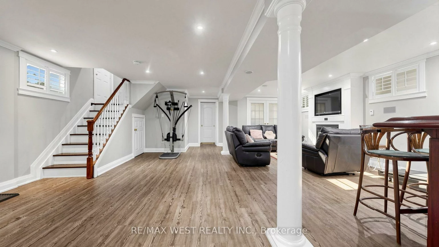 555, McCowan, Bendale, Toronto
