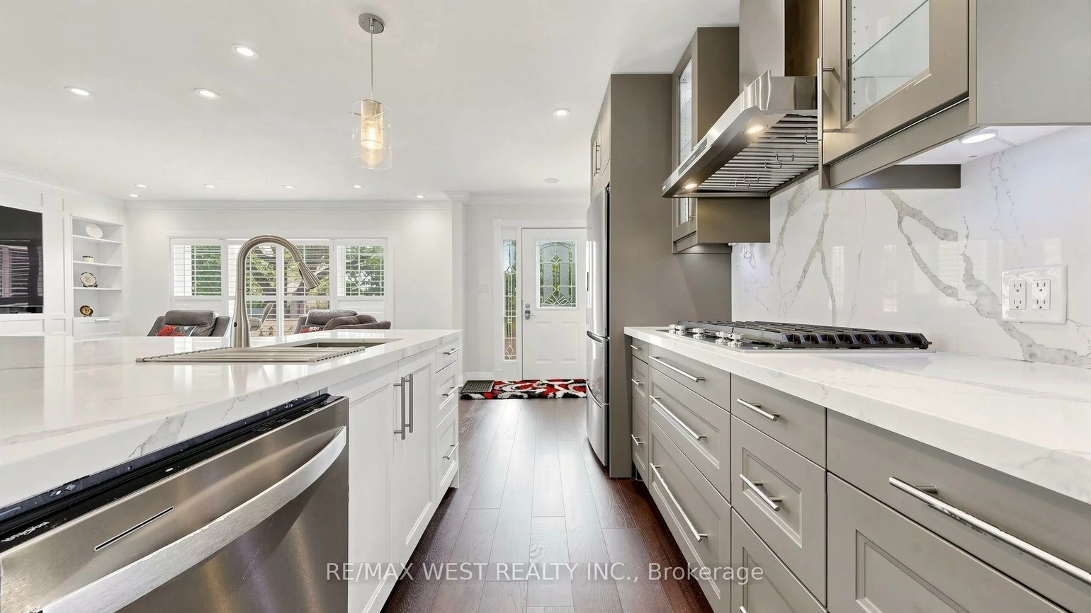 555, McCowan, Bendale, Toronto