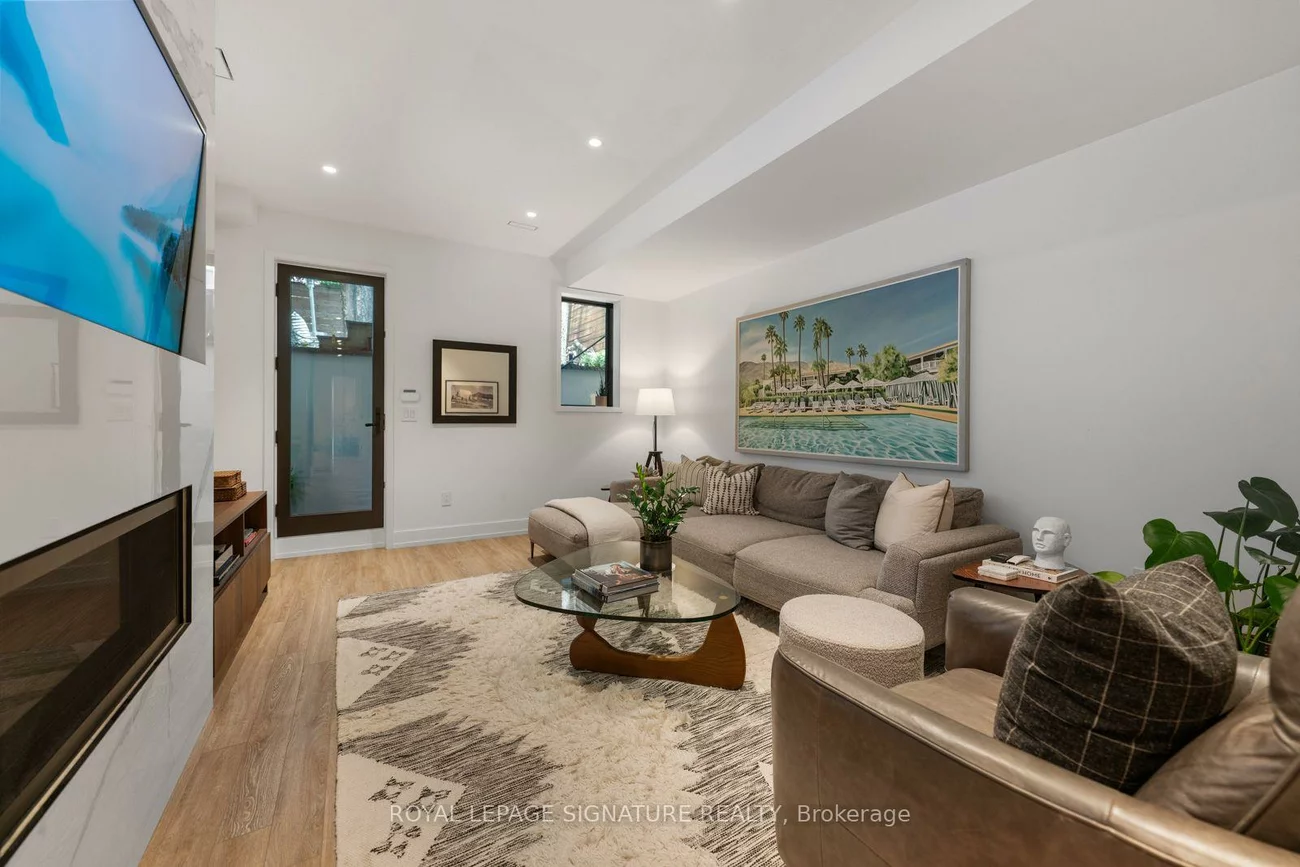 20, Duart Park, The Beaches, Toronto