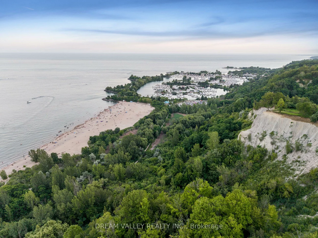 51, Sloley, Cliffcrest, Toronto