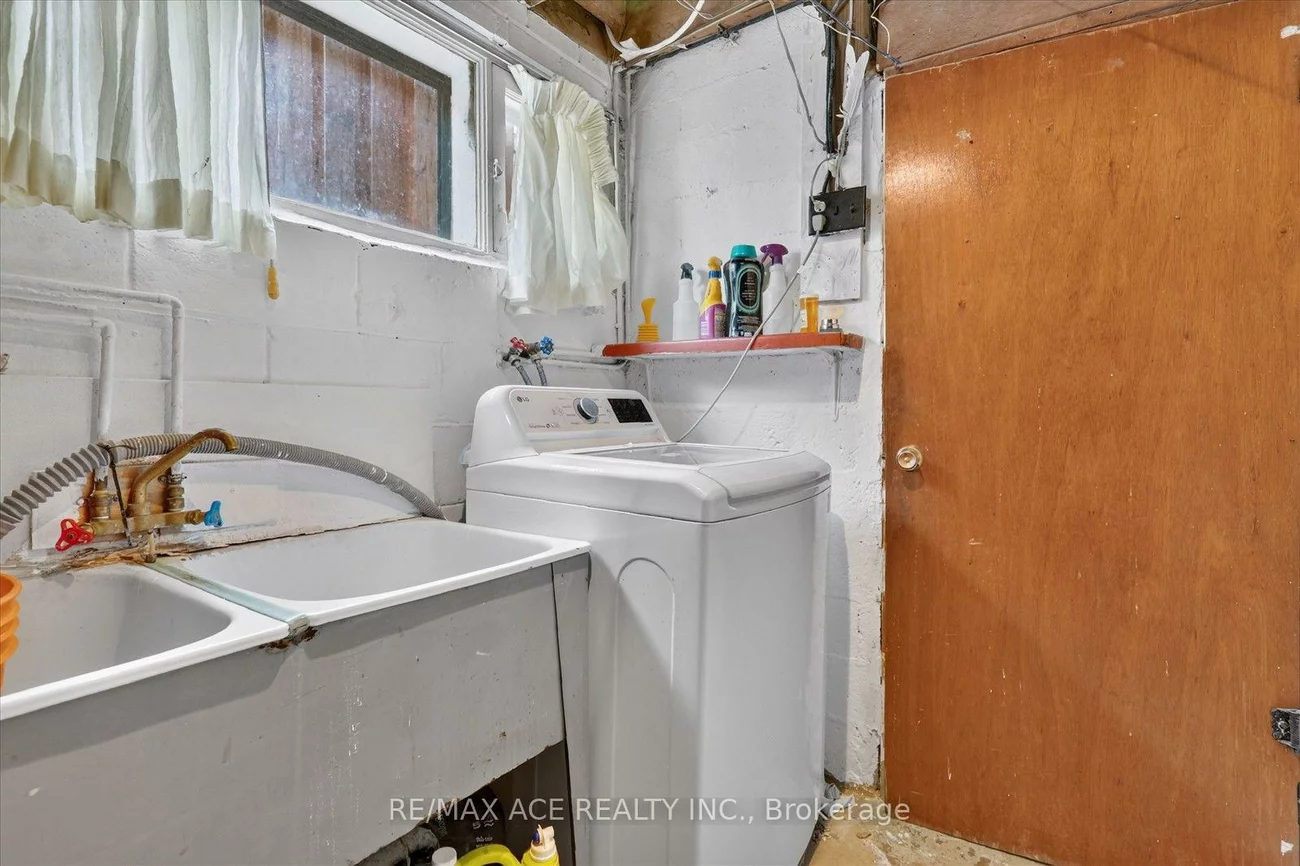 60, Chillery, Eglinton East, Toronto