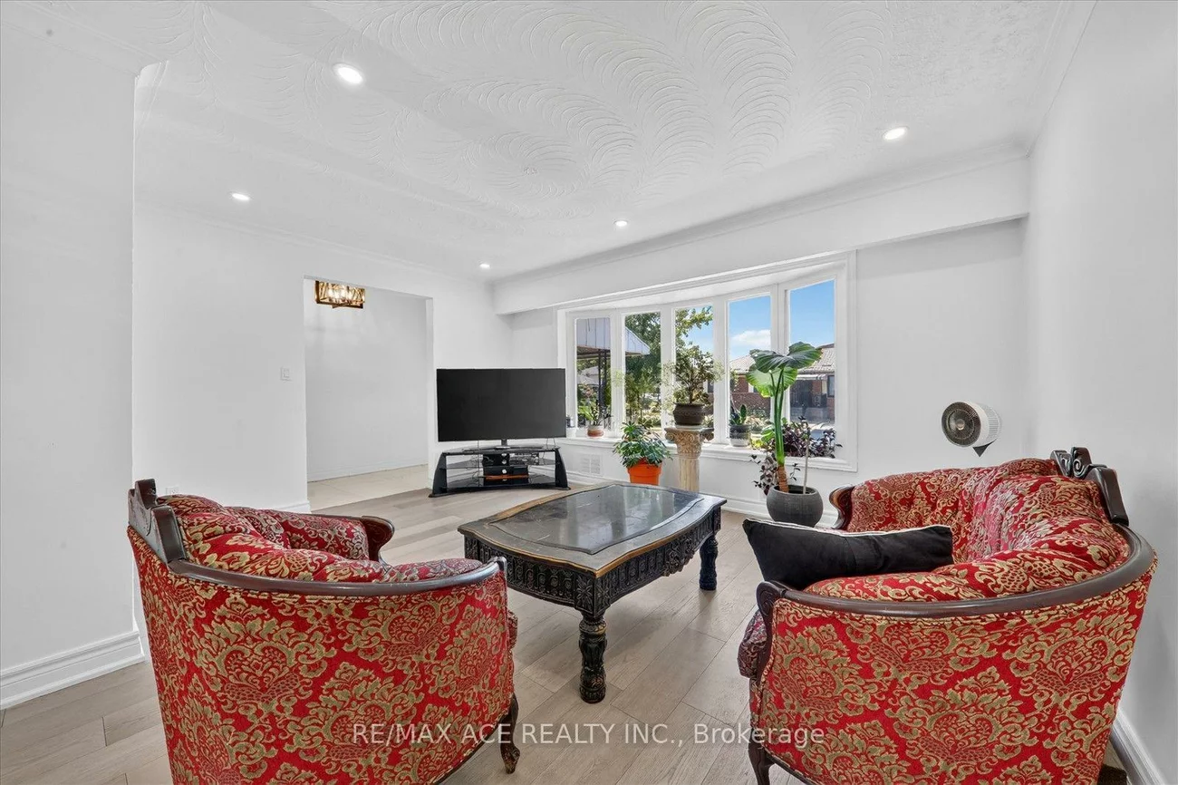60, Chillery, Eglinton East, Toronto