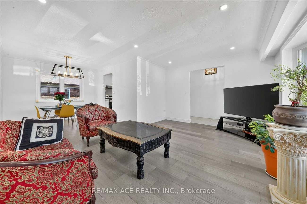 60, Chillery, Eglinton East, Toronto