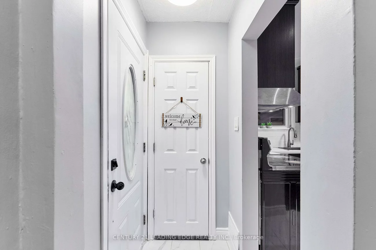 16, McCowan, Cliffcrest, Toronto