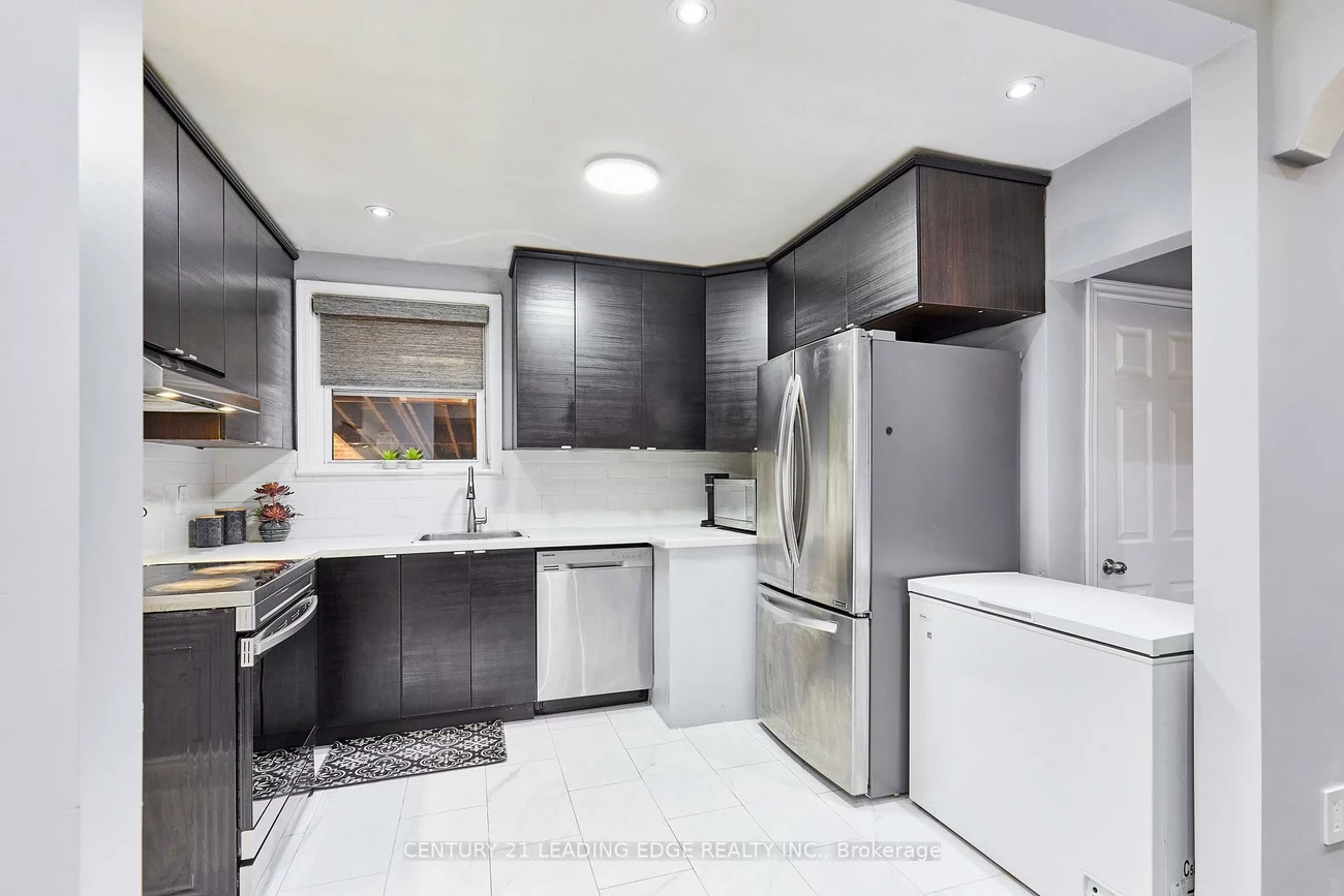 16, McCowan, Cliffcrest, Toronto