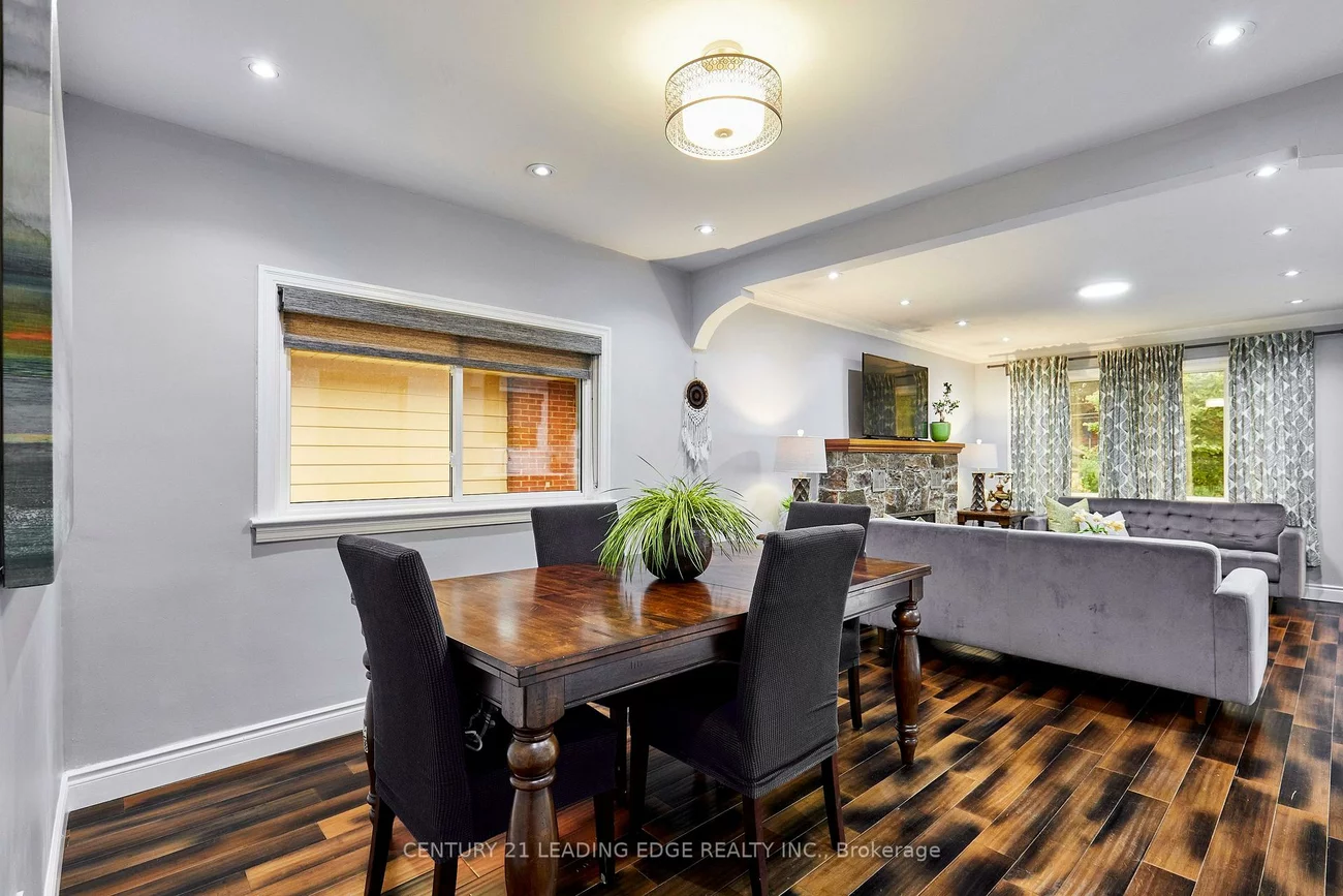 16, McCowan, Cliffcrest, Toronto