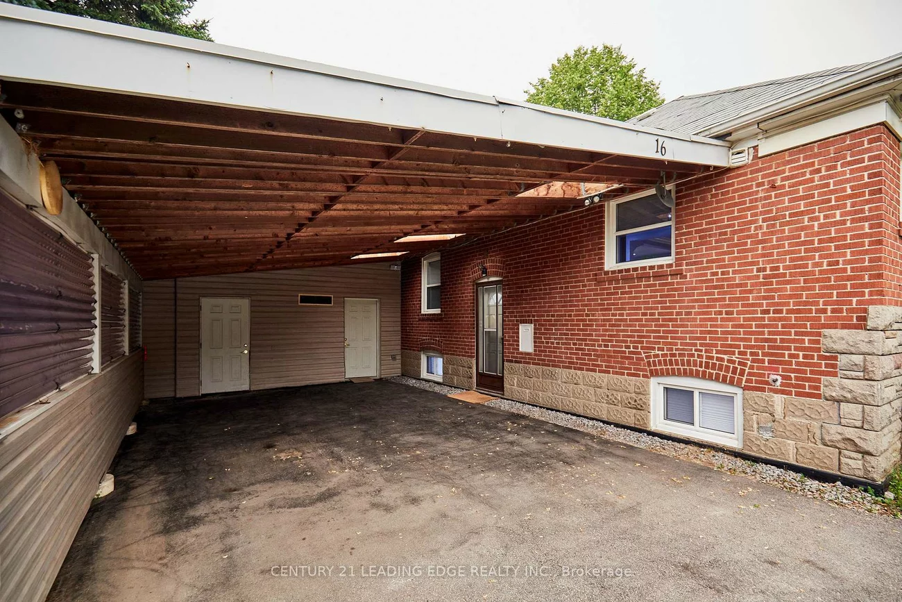 16, McCowan, Cliffcrest, Toronto
