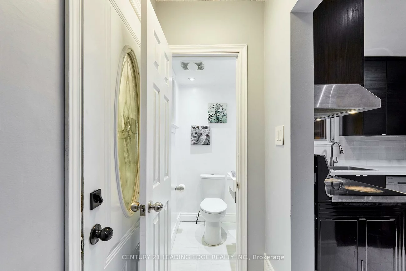 16, McCowan, Cliffcrest, Toronto