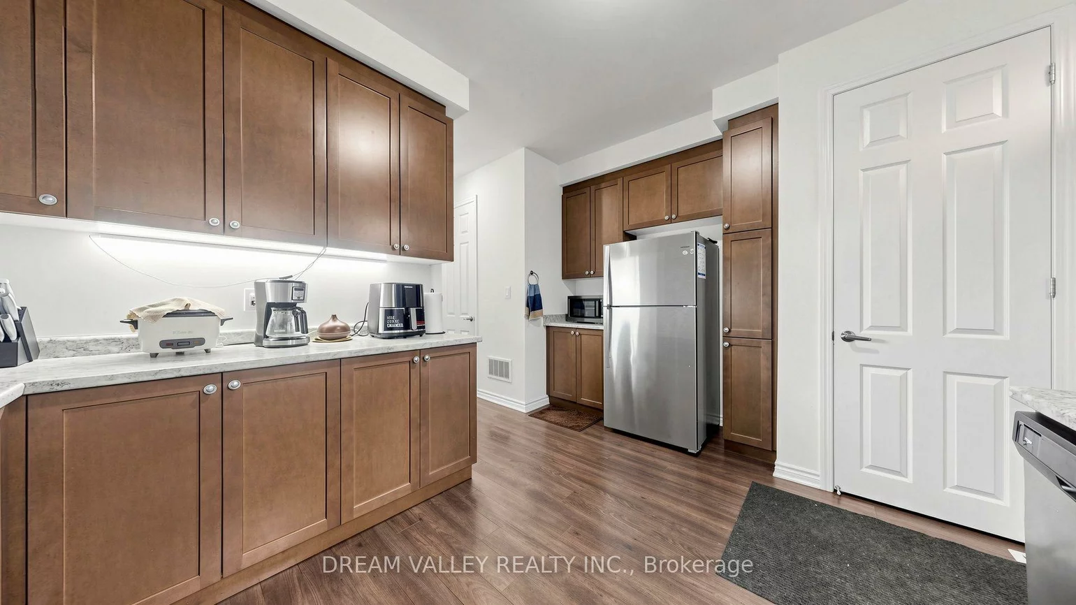 138, Cleanside, Clairlea-Birchmount, Toronto