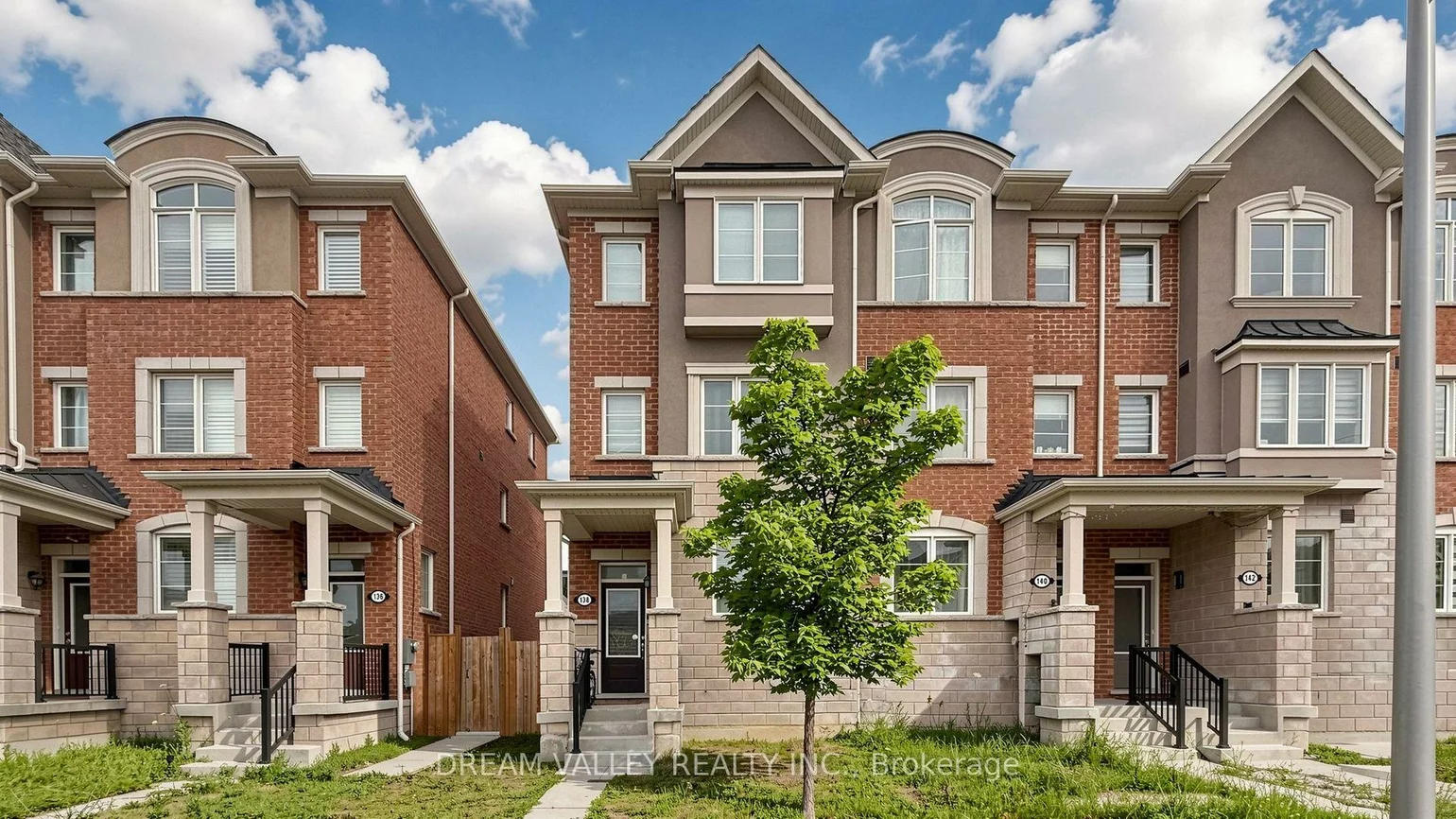 138, Cleanside, Clairlea-Birchmount, Toronto