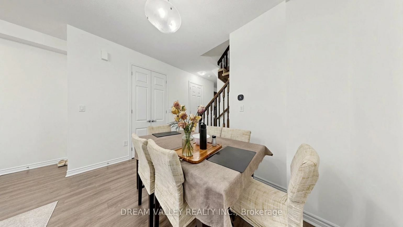 138, Cleanside, Clairlea-Birchmount, Toronto