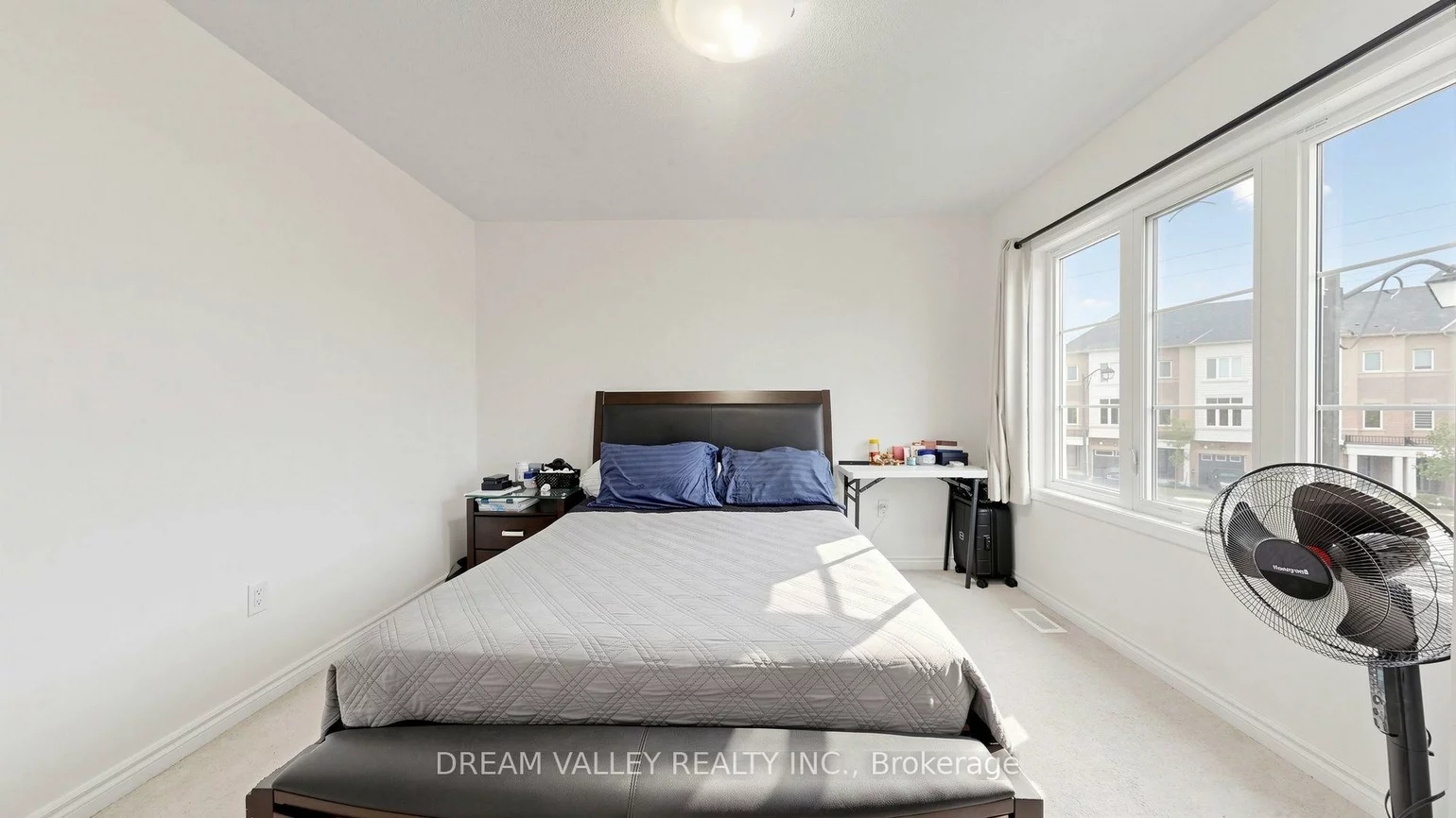 138, Cleanside, Clairlea-Birchmount, Toronto