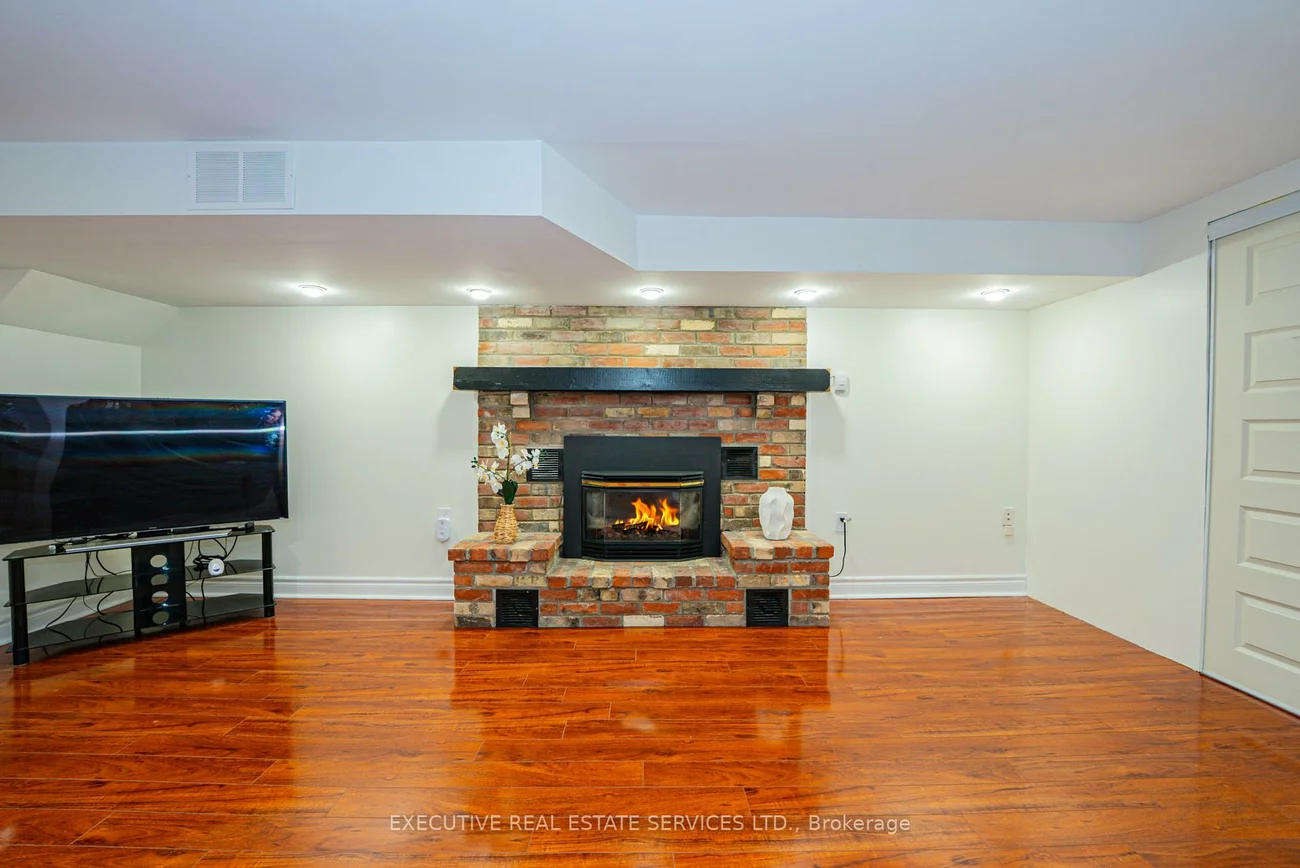 37, Ravenview, West Hill, Toronto