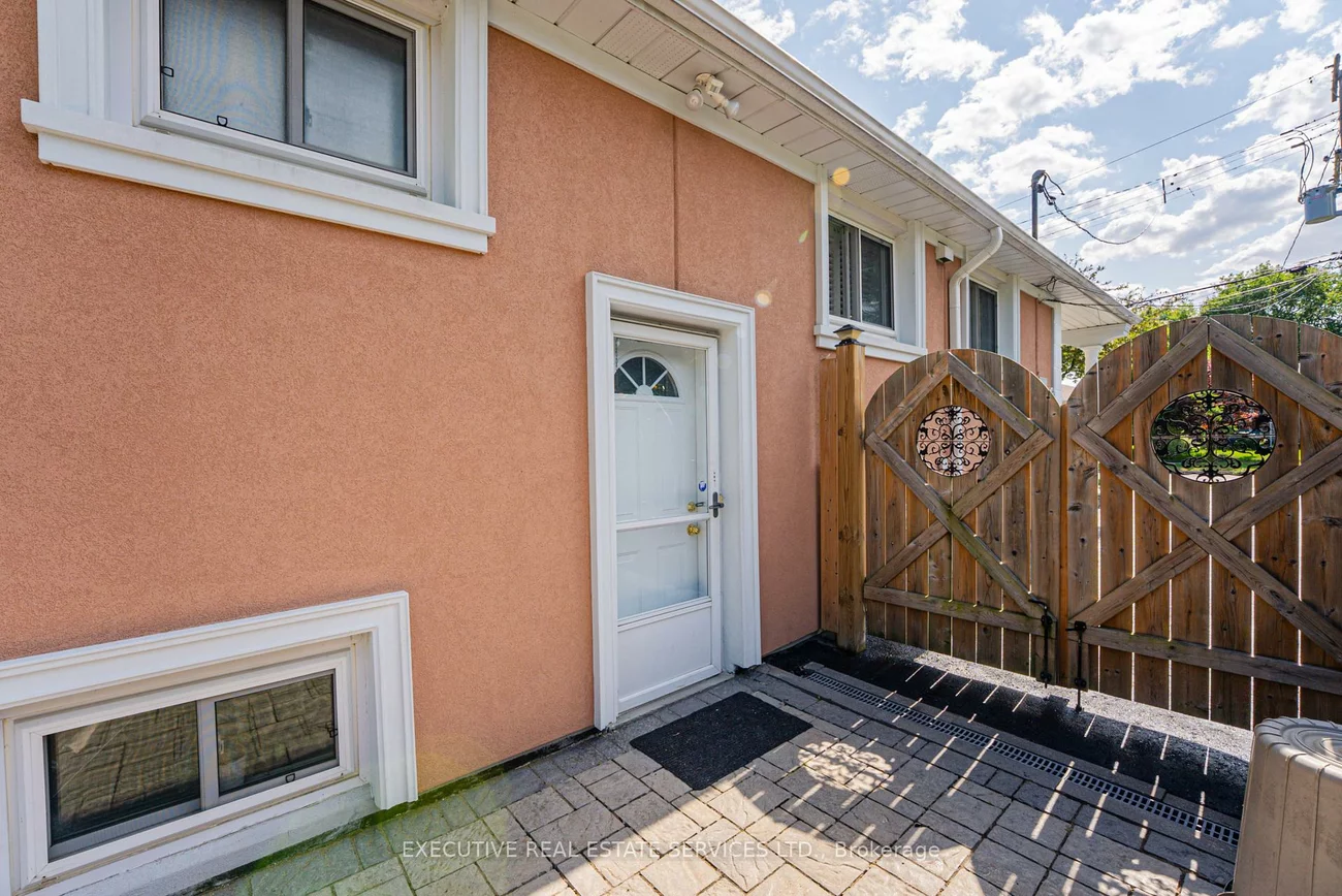 37, Ravenview, West Hill, Toronto