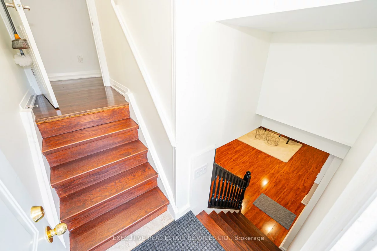 37, Ravenview, West Hill, Toronto
