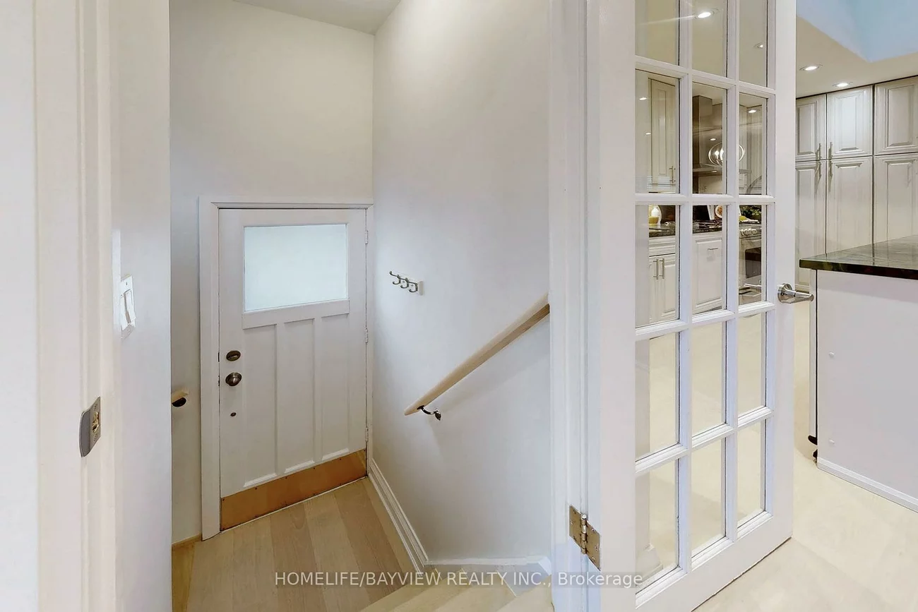 1607, Woodbine Heights, O'Connor-Parkview, Toronto