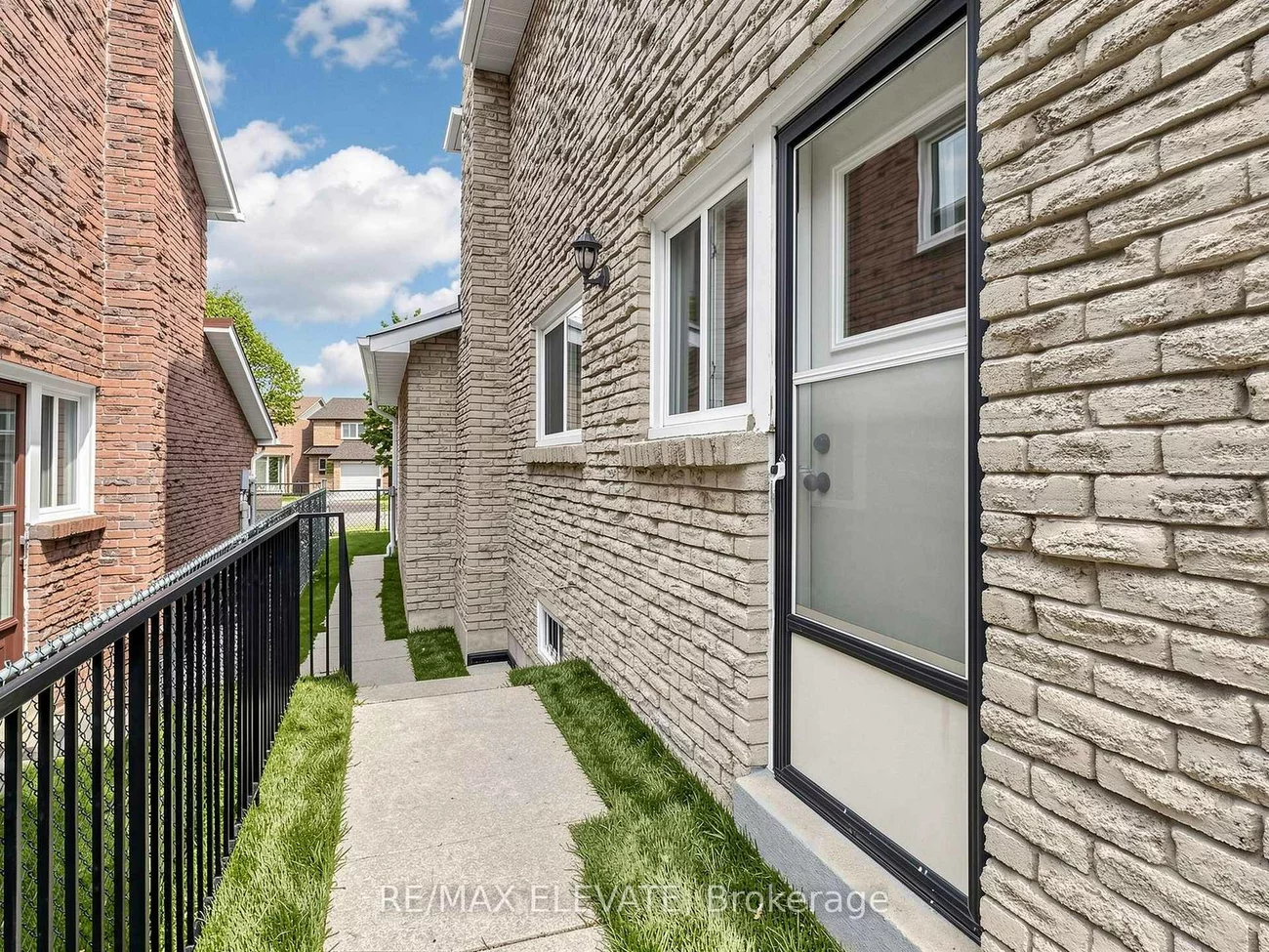 25, Bethany Leigh, Agincourt North, Toronto