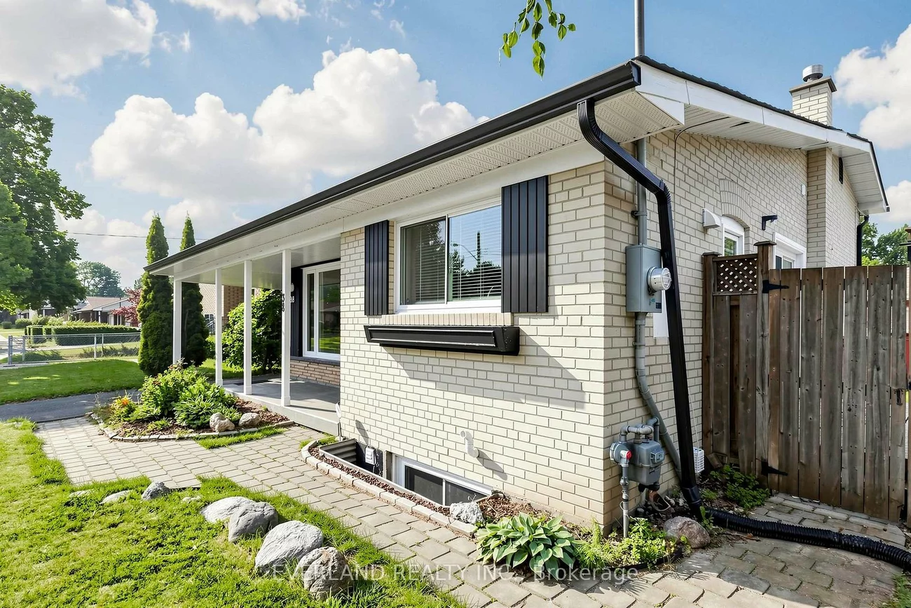 38, Six Nations, Woburn, Toronto
