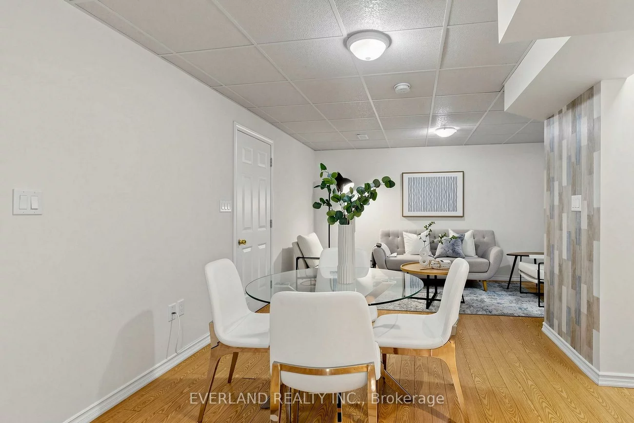 38, Six Nations, Woburn, Toronto